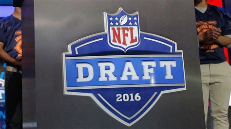 nfl draft day 3 rounds